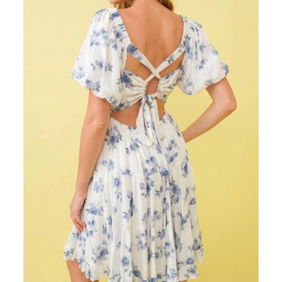 NEW BLUE B floral smocked mini in white - Picture 2 of 3